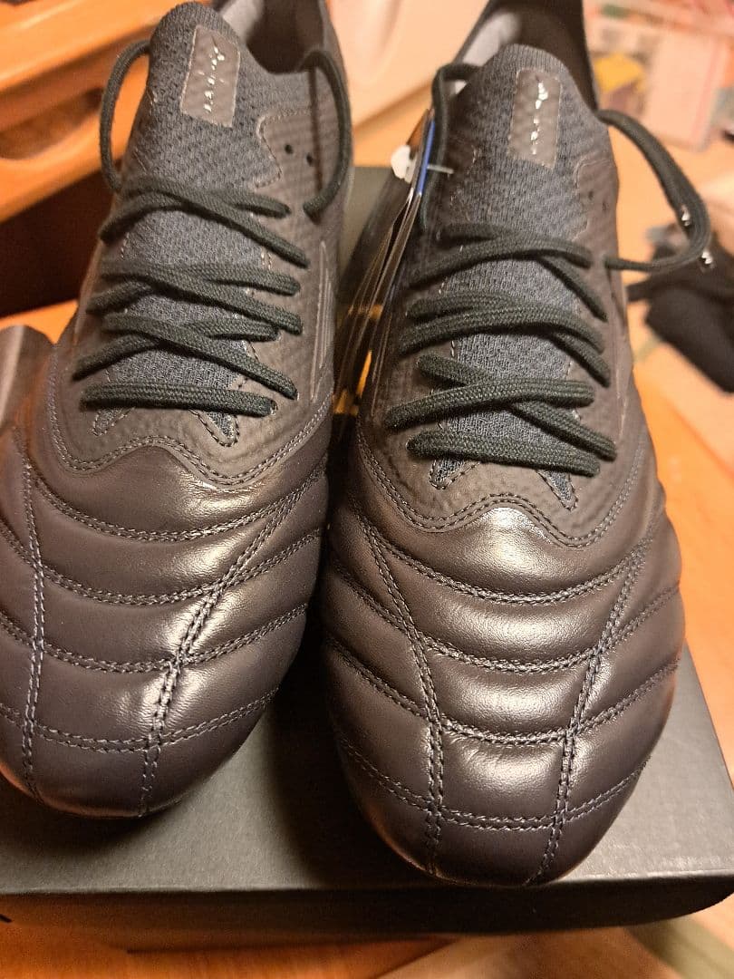 サッカースパイク モレリアネオ4βLTD