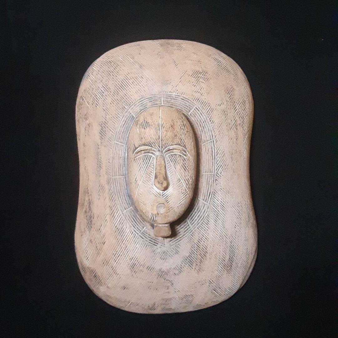 盾　アフリカ　ソンゲ族　呪術　呪像