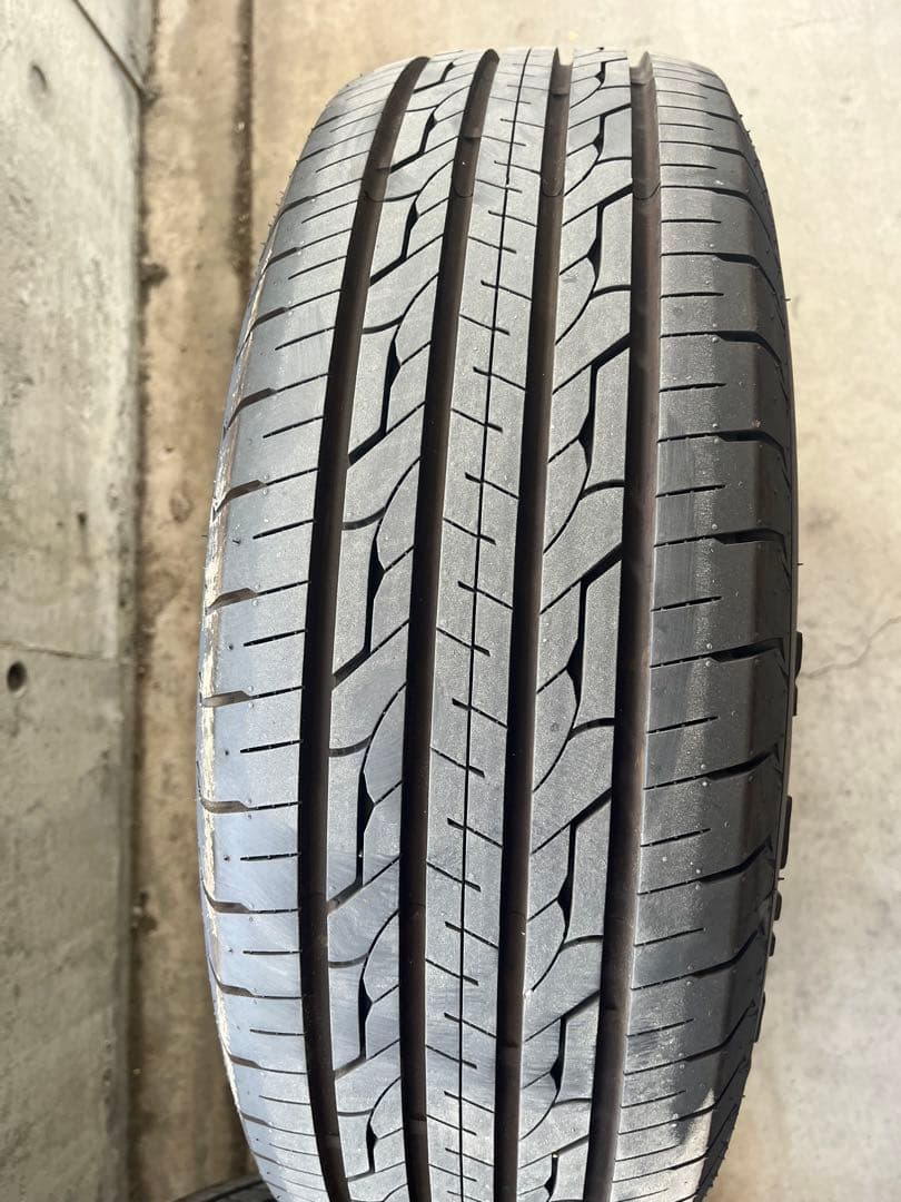 200系ハイエース用 16インチアルミホイール、タイヤ4本セット