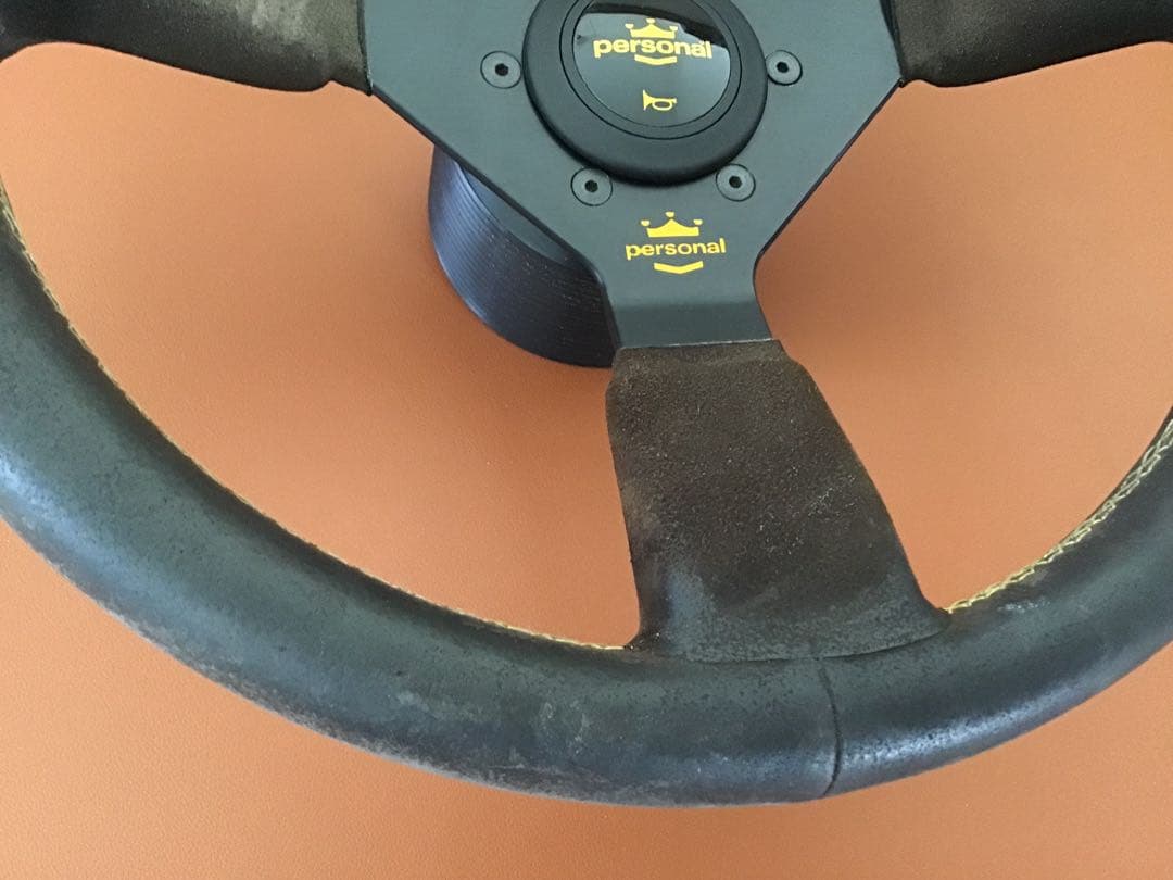 車ステアリング　パーソナル　グリンタ　イエローステッチ　バックスキン　35φ