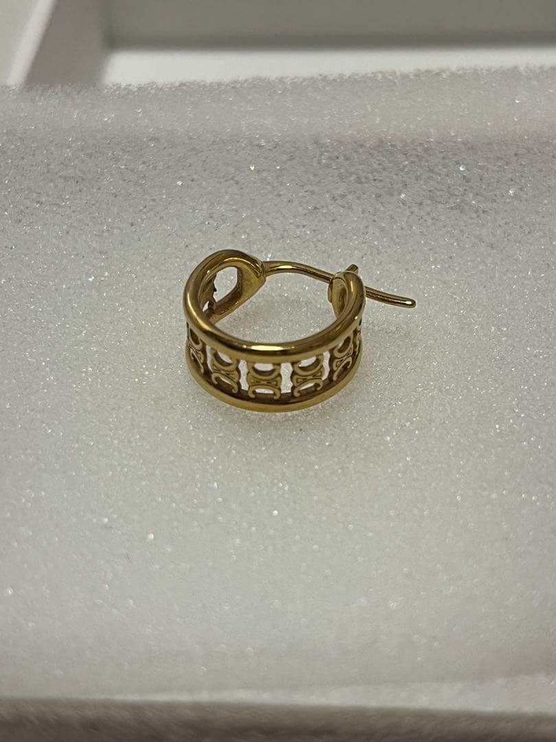 【片耳のみ】CELINEセリーヌ トリオンフ マルチフープピアスゴールド