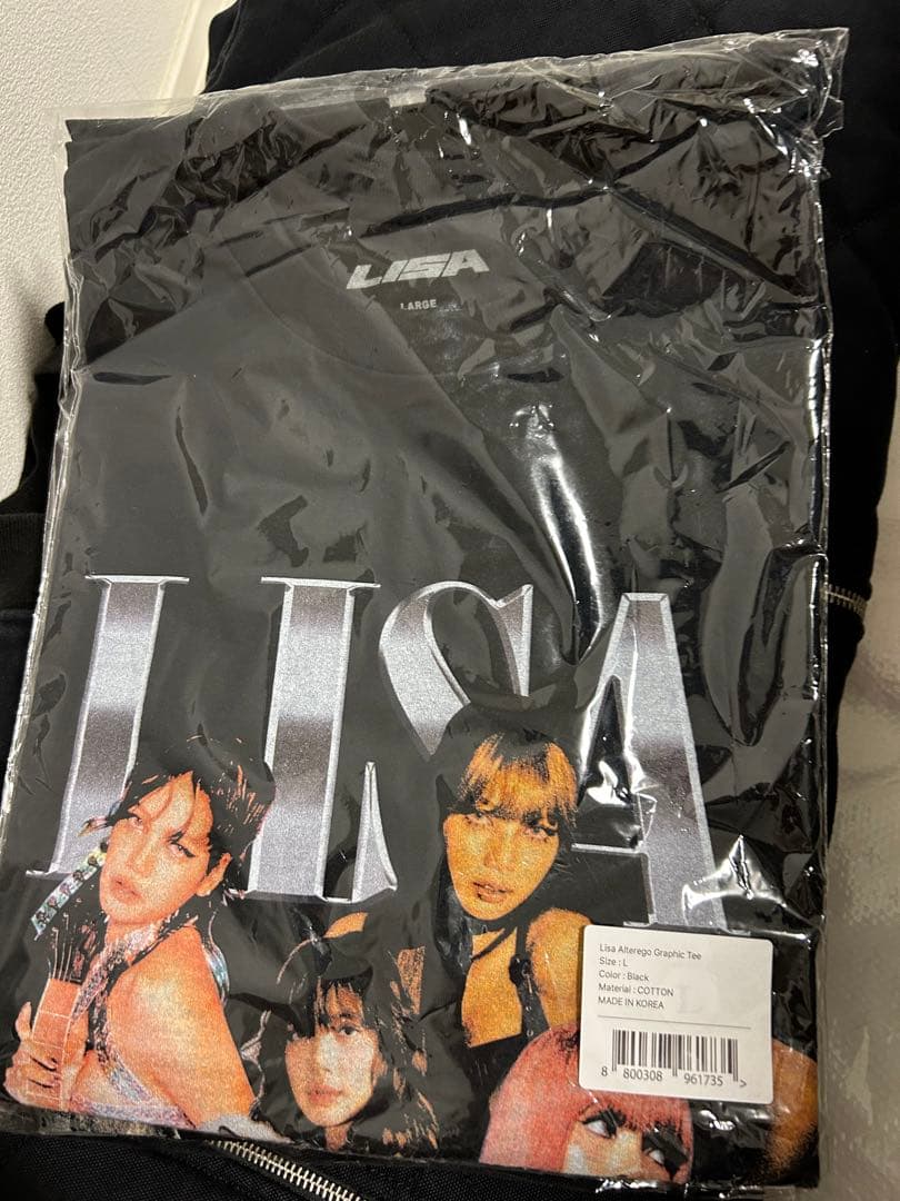 限定 BLACKPINK LISA ALTEREGO GRAPHIC TEE
