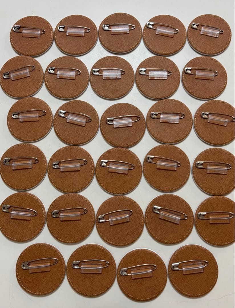 ゴールデンカムイ 尾形百之助 レザーバッジ 29個セット