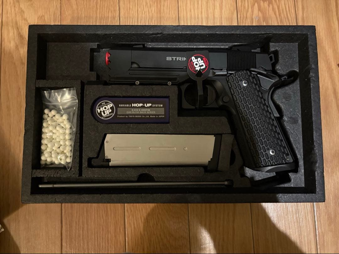 【期間限定ライト付属】ほぼ未使用東京マルイSTRIKE WARRIOR ガスガン
