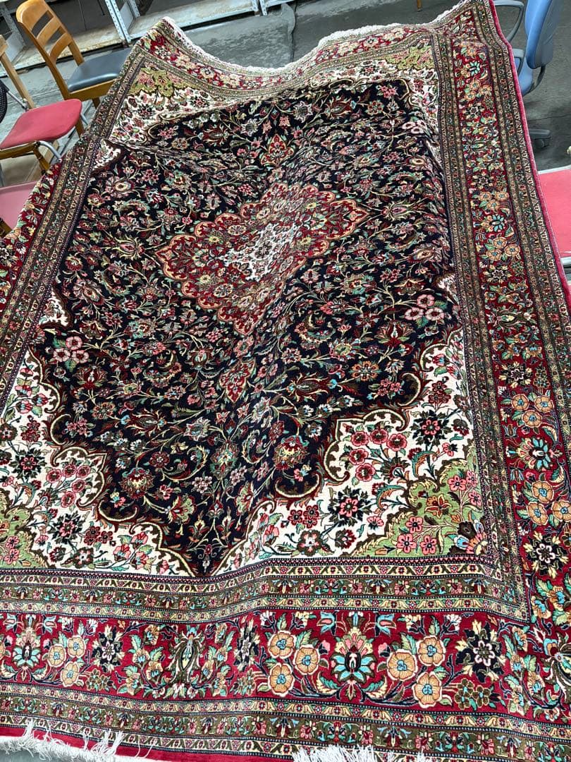 年内販売希望　価格交渉喜んで　ペルシャ絨毯　シルク100% 310x207