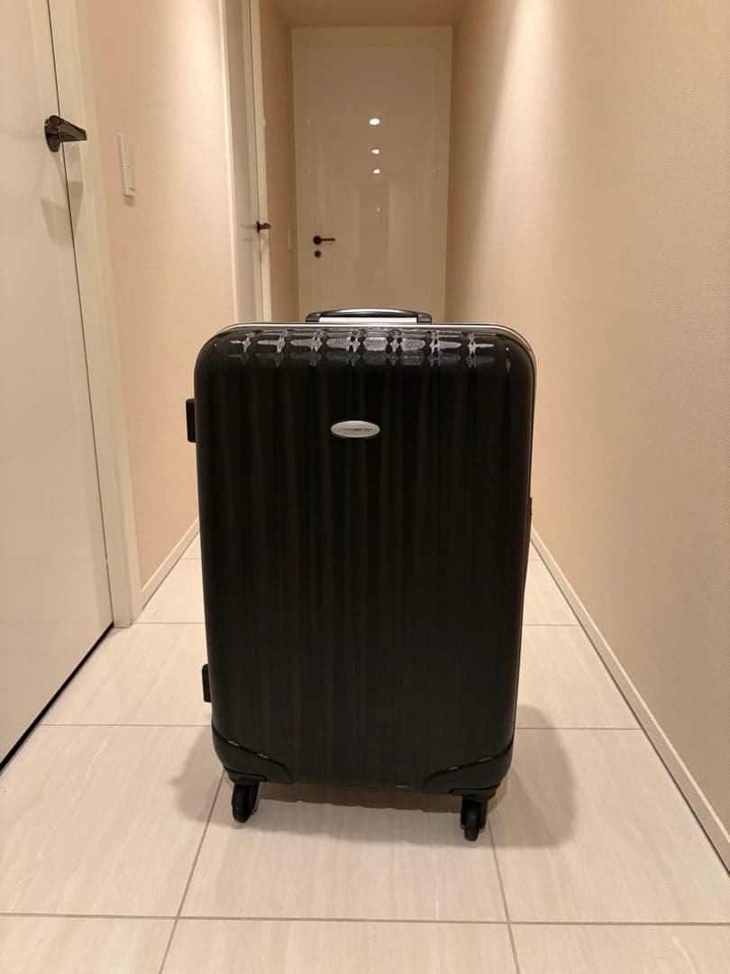 サムソナイト旅行用スーツケース