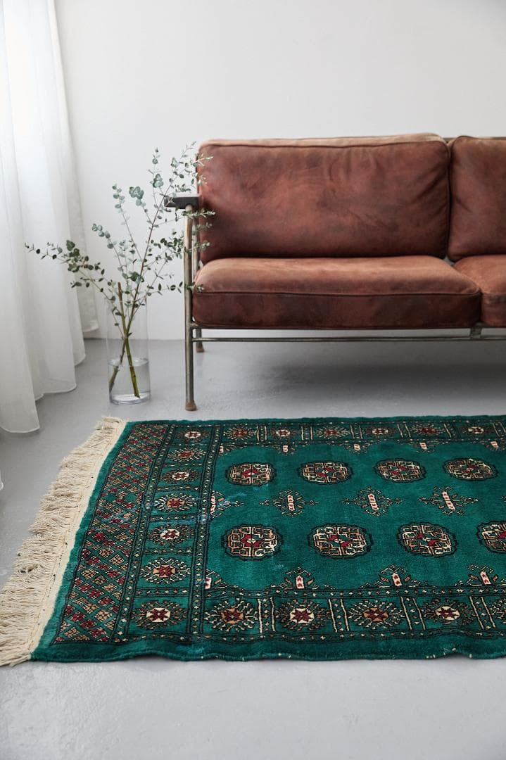 希少　ヴィンテージラグ　ラホール産　トライバルラグ（208×127cm）緑