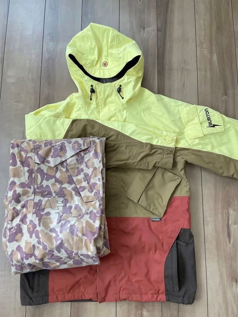 Burton スノーボードウェア フード付き　上下セット