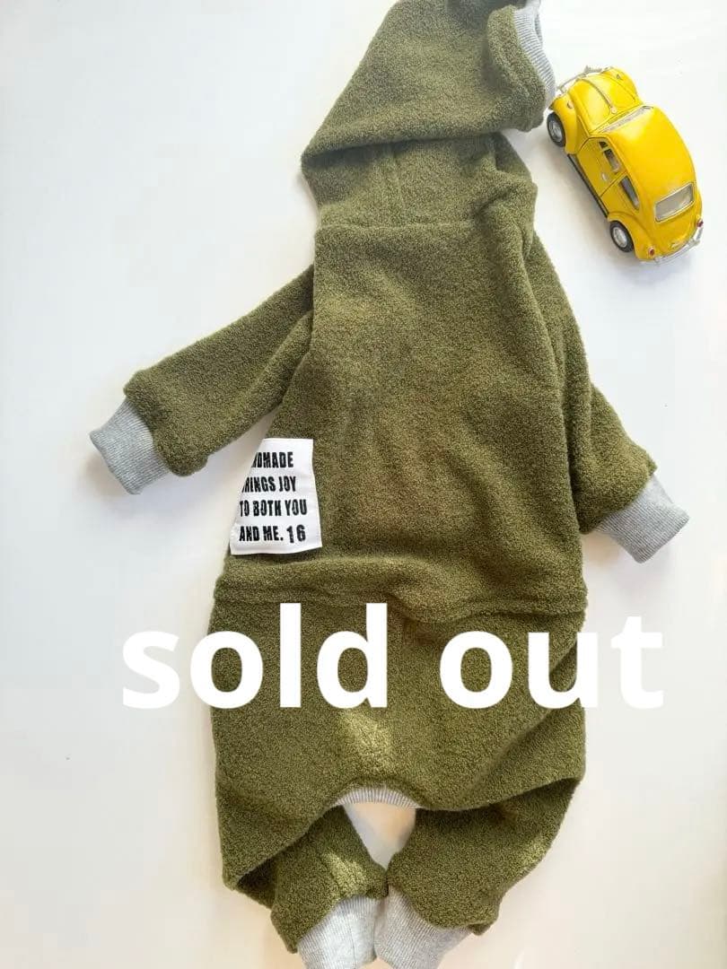 モスグリーンのロンパース　イタグレ服　犬服　ハンドメイド