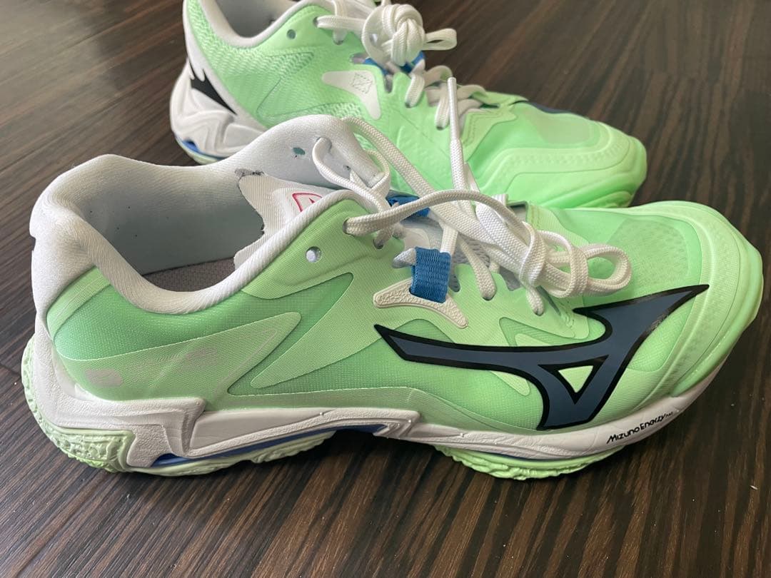 ミズノ　バレーボール　シューズ