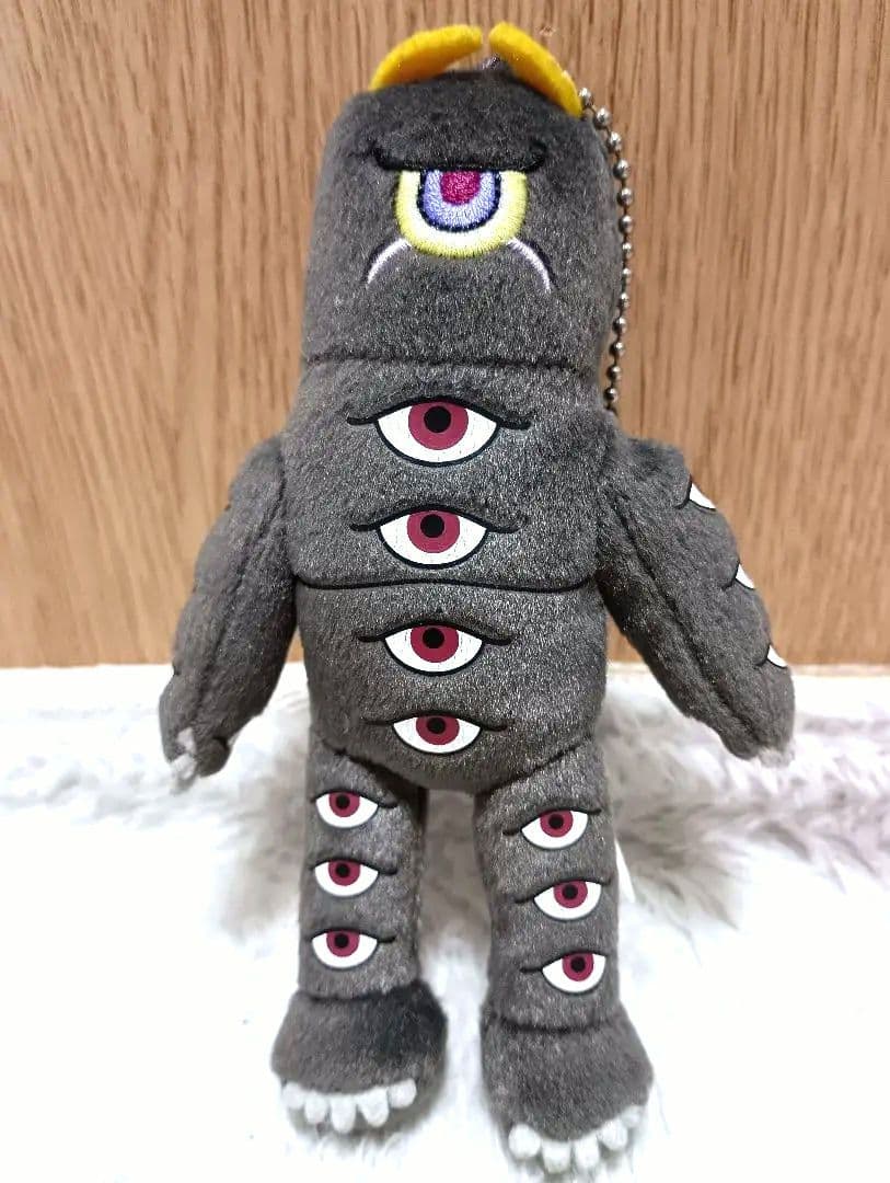 多眼のぬいぐるみ ボールチェーン付き 約20cm ポケモン？