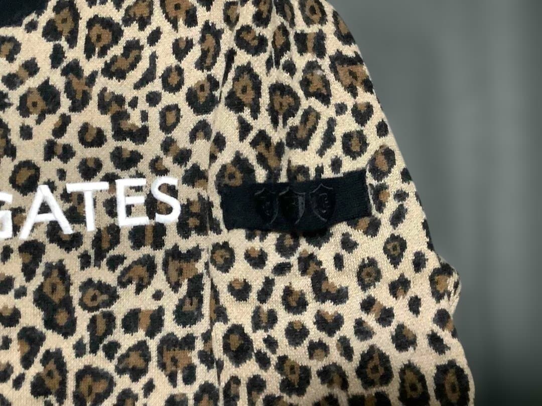 PEARLY GATES カシミヤ入りヒョウ柄 セーター L(5)