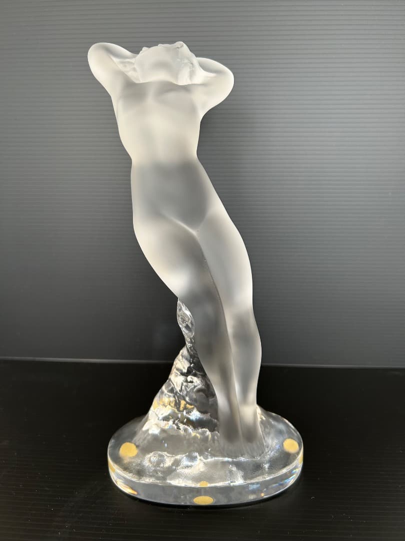 ラリック　裸婦像