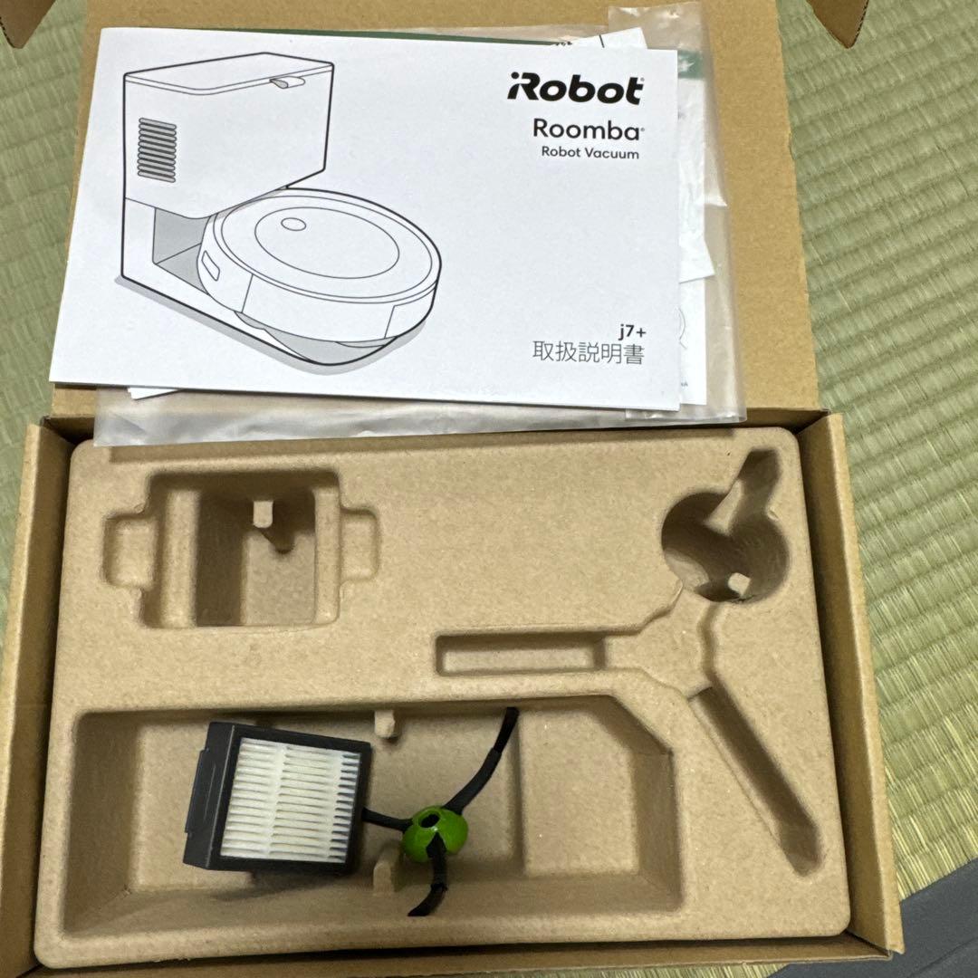 iRobot Roomba j7+ 自動ゴミ収集機能付き