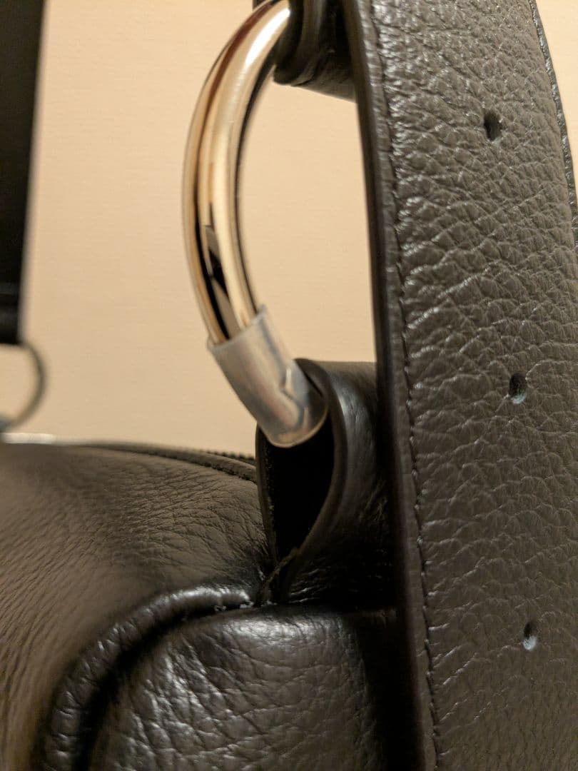 BEARDSLEY ビアズリー 牛革 ボディバッグ ドット ショルダー レザー