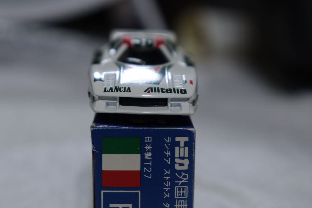 日本製　トミカ　外国車シリーズ　ランチア　ストラトス　ターボ　F66 539
