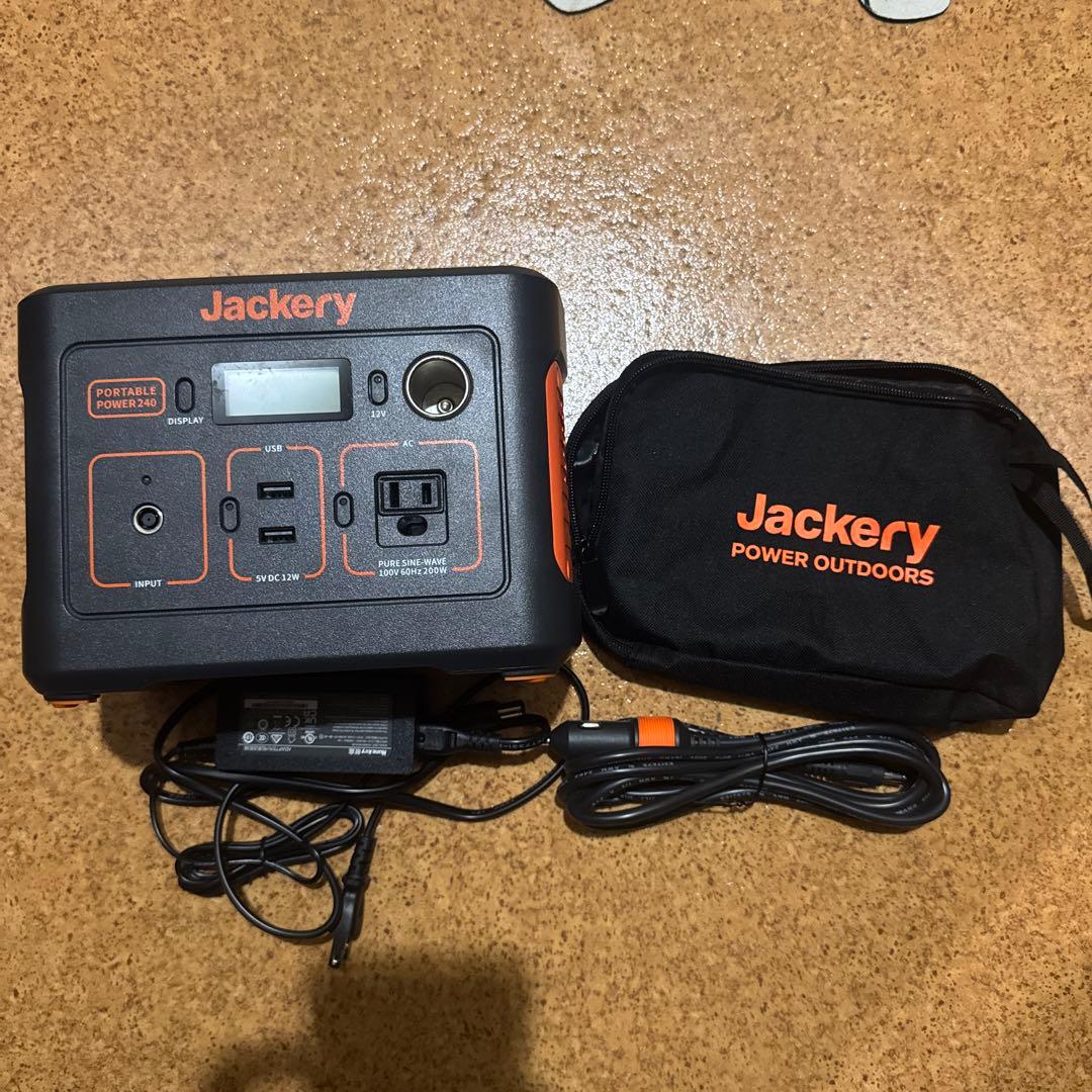 jackeryポータブル電源240 PTB-021