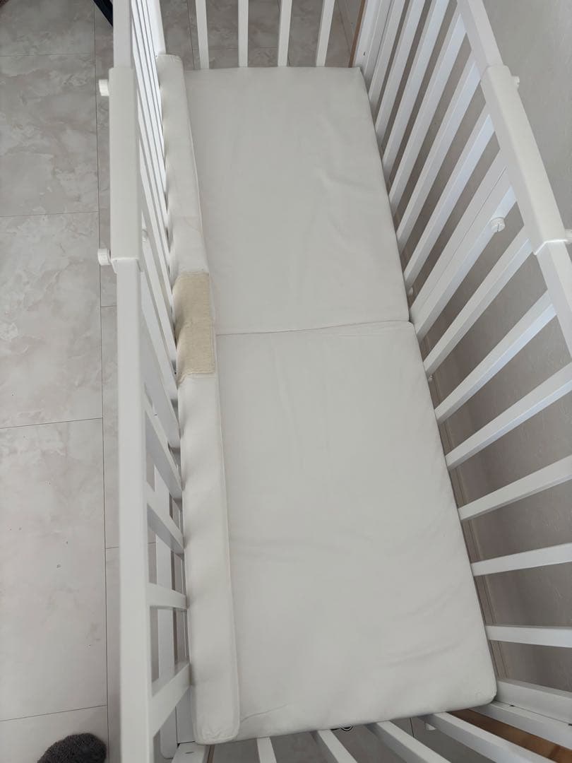 【よしみさま専用】そいねーる3 ホワイト木製ベビーベッド、マットレス付き