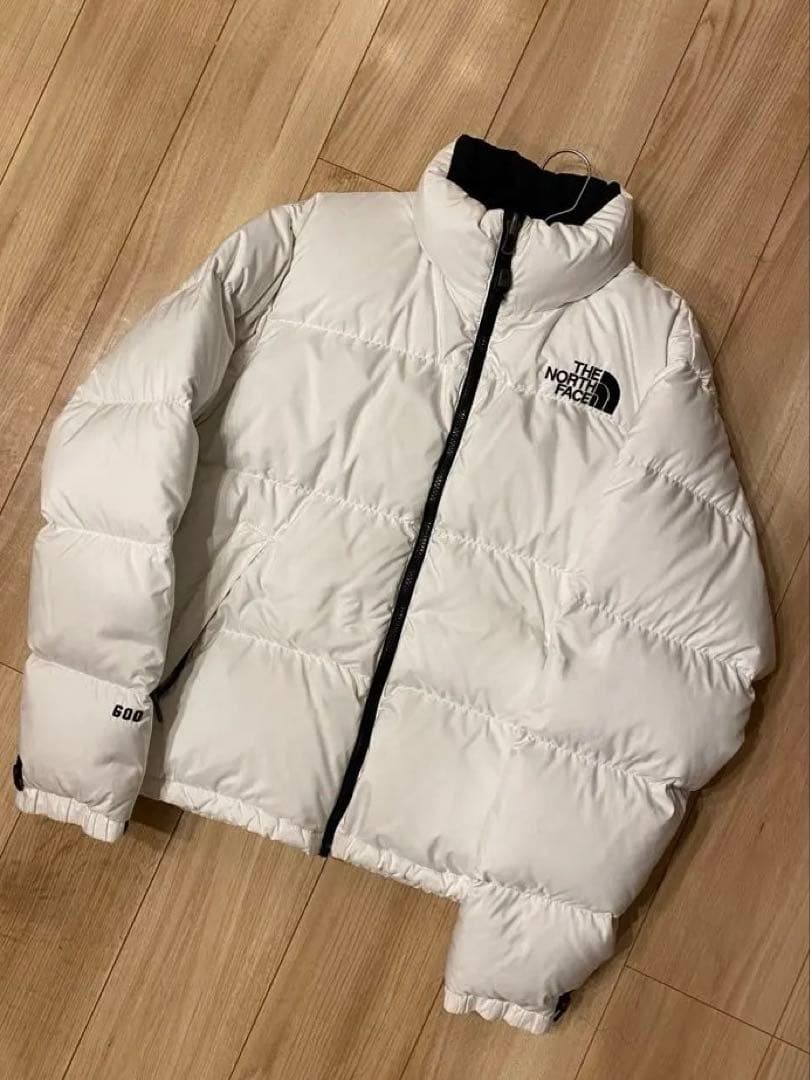 THE NORTH FACE ホワイト ダウンジャケット　ヌプシ