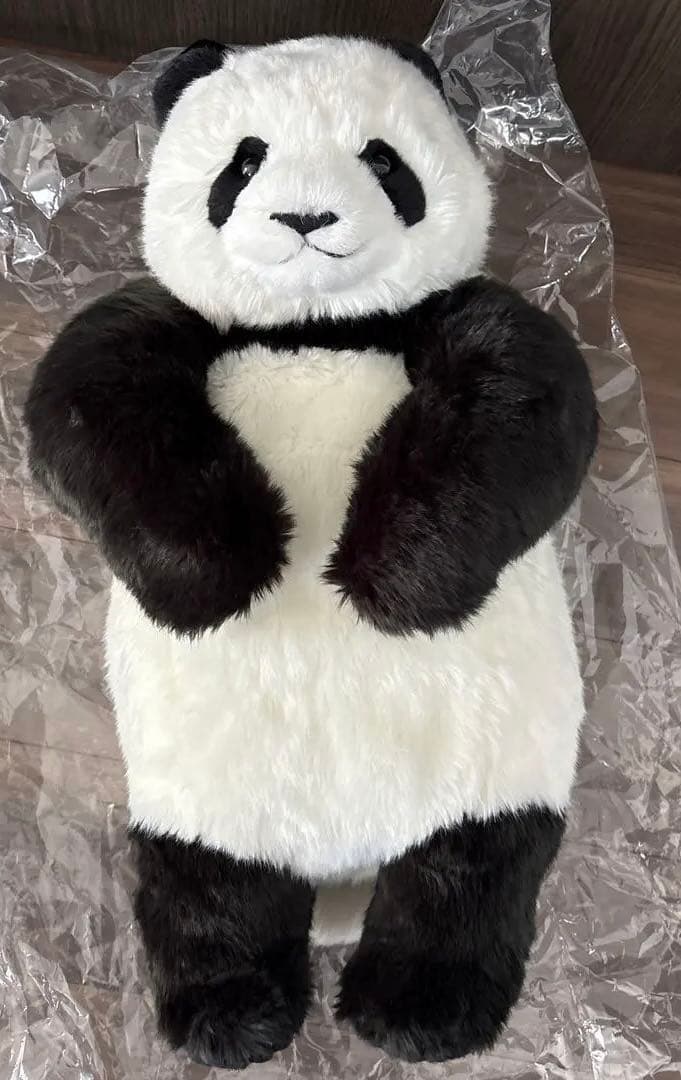 上野動物園　抱っこ　パンダ　ぬいぐるみ