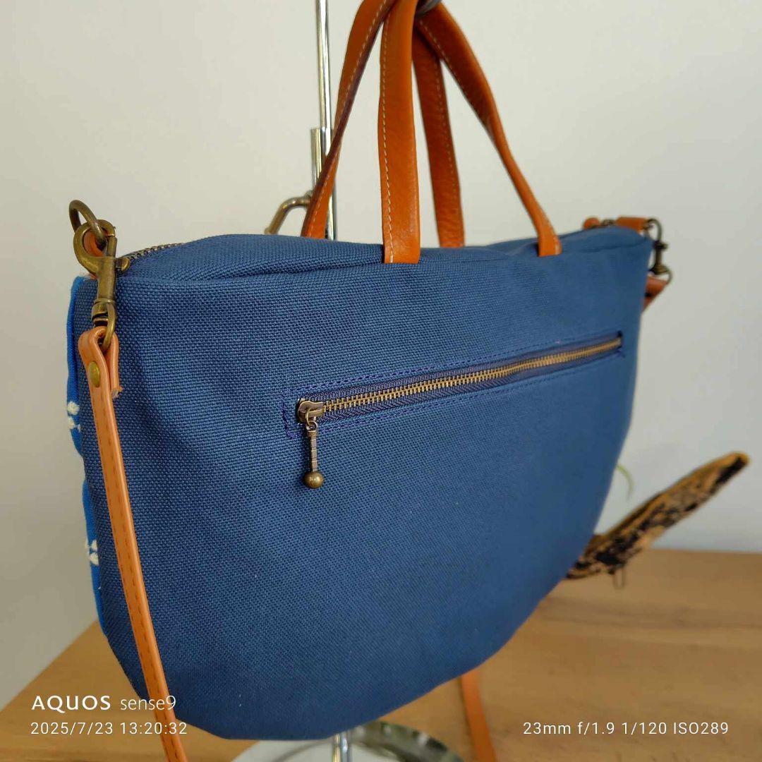 ミナペルホネン/2025tambourineタンバリンブルー/ラウンドMサイズ