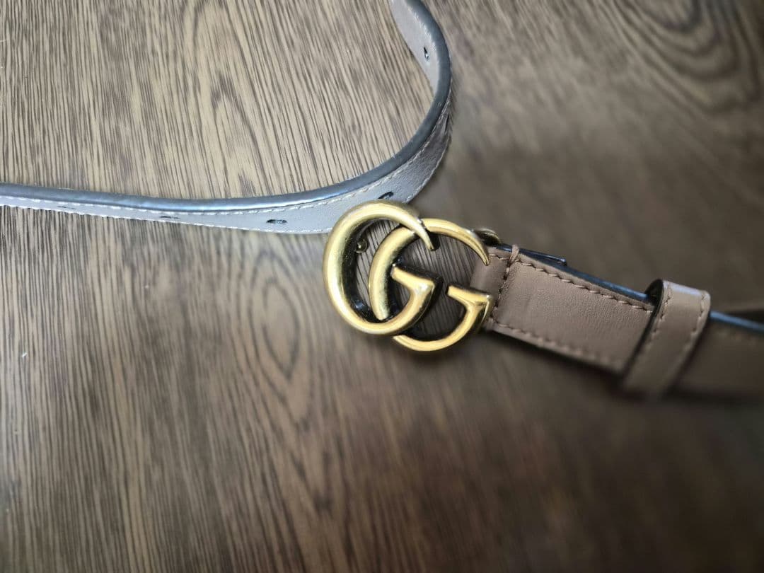 GUCCI ブラウンレザーベルト GGロゴ