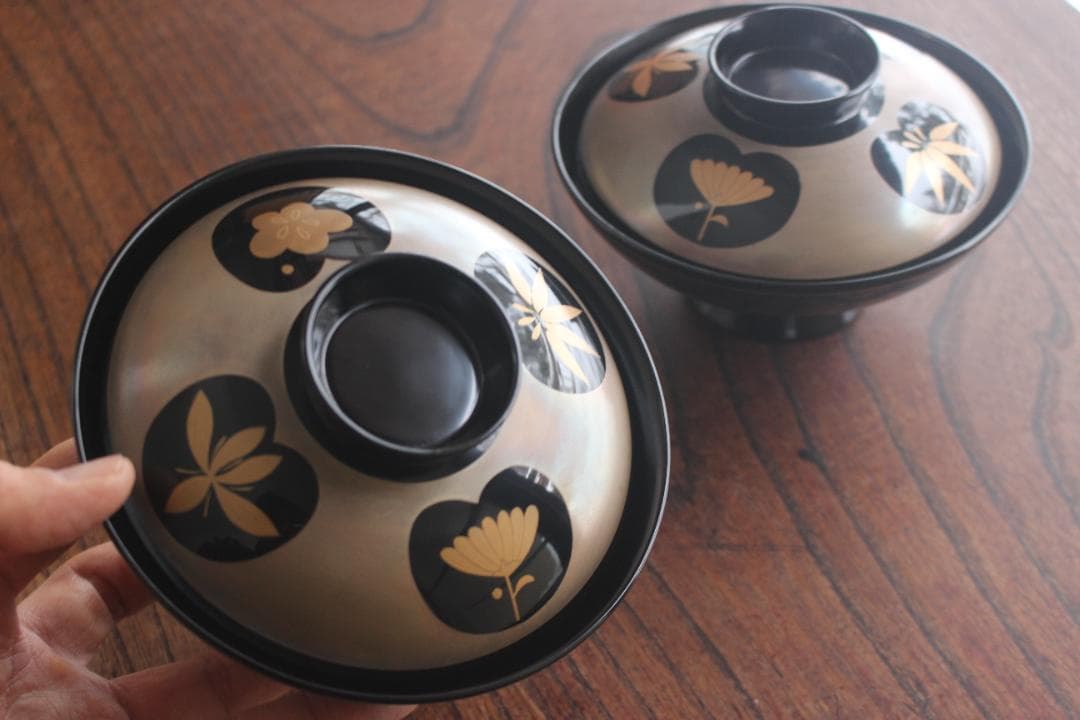 デッドストック！極上銀地に優美な四君子蒔絵の映えるお椀2点（検輪島塗蒔絵椀煮物椀