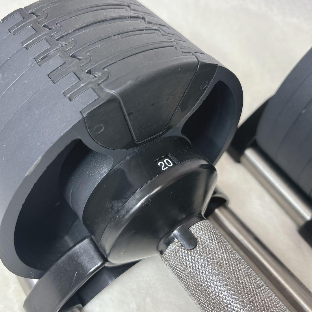 ① NUO FLEXBELL 20kg 可変式ダンベル　4kg刻み
