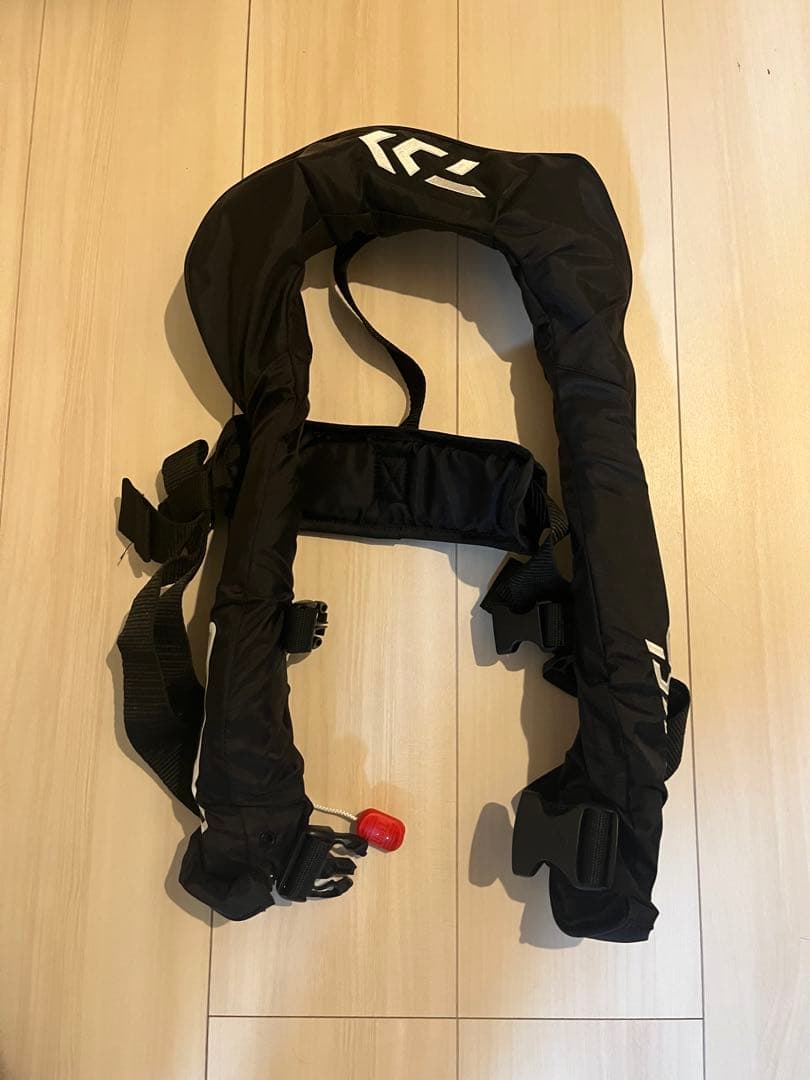 【定価¥23,494】DAIWA DF-2021 自動膨張式ライフジャケット