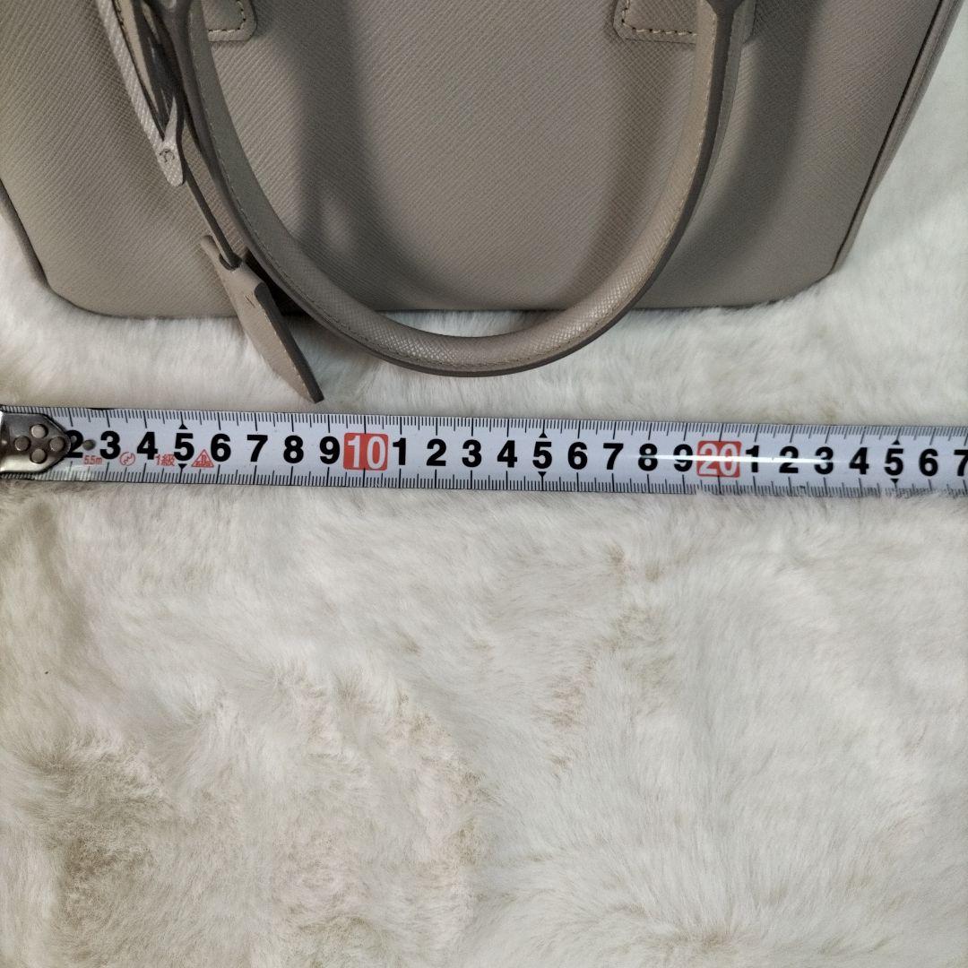 PRADA　プラダ　サフィアーノ　POMICE　ハンドバッグ