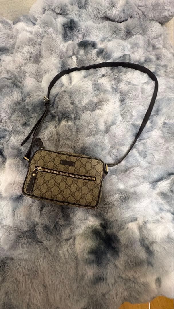 GUCCIショルダーバック