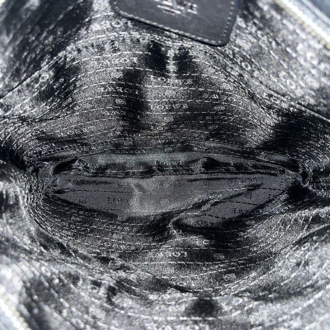 良品　ロエベ　アナグラムロゴ　サコッシュ　ショルダーバッグ　ブラック　レザー