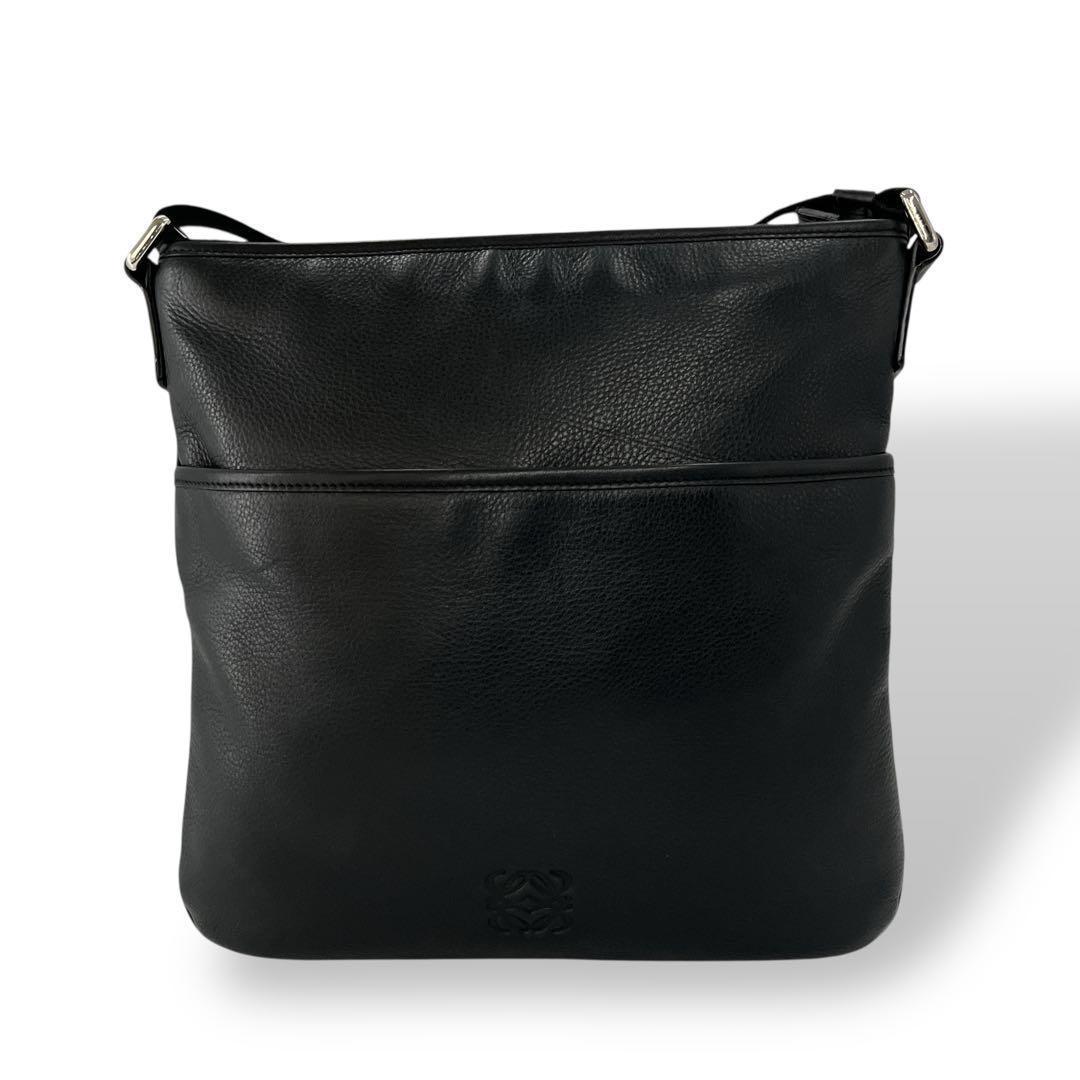 良品　ロエベ　アナグラムロゴ　サコッシュ　ショルダーバッグ　ブラック　レザー