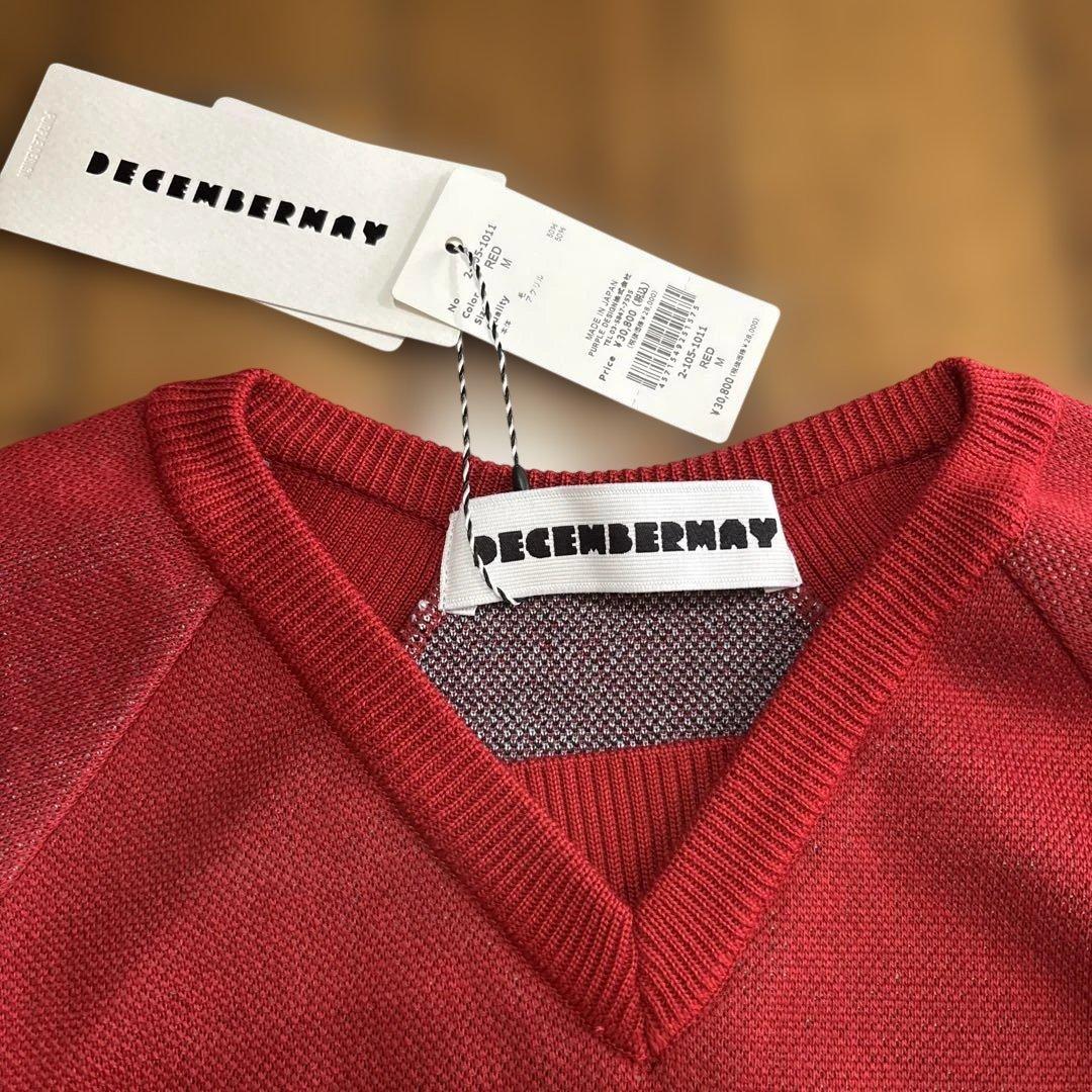 DECEMBERMAY レッド Vネックセーター レディースMタグ付き新品未使用