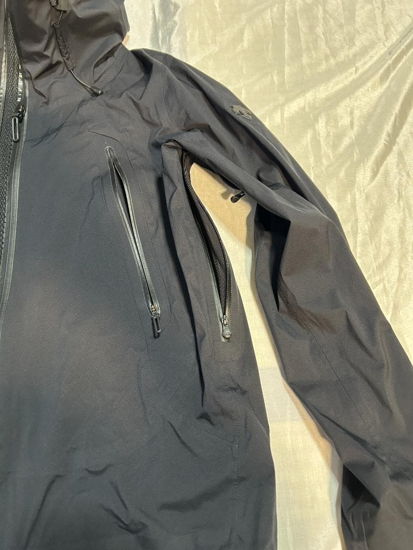 DESCENTE　ALLTERRAIN　ハードシェル“クレアス” 　黒　Ｌサイズ