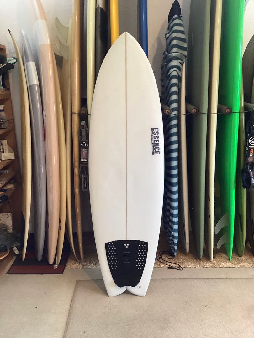 ESSENCE FISH FIVE COLOR 5.10｜フィッシュボード