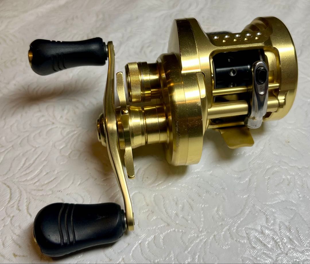 美品！　シマノ　14 カルカッタ　コンクエスト200 綺麗です！