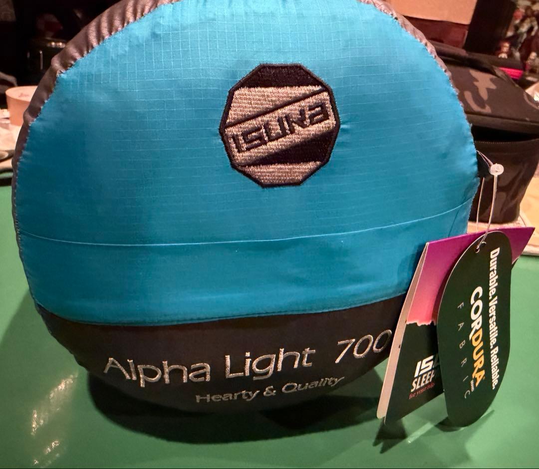 ISUKA イスカ アルファライト700X インディゴ 寝袋