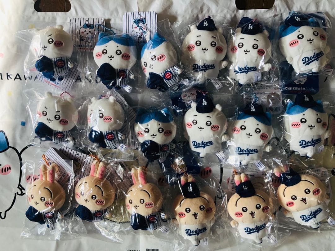 ちいかわ MLB TOKYO SERIES マスコット