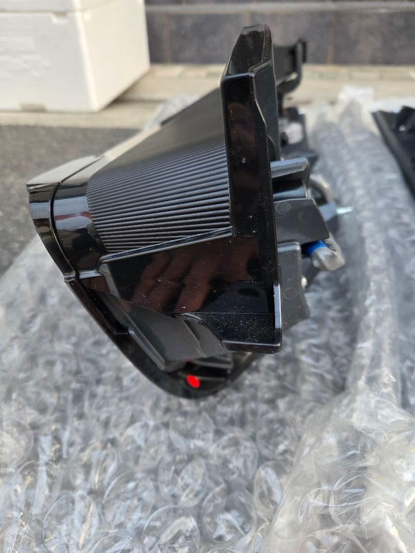 トヨタ　80系ノア後期　W×Blll テールランプ