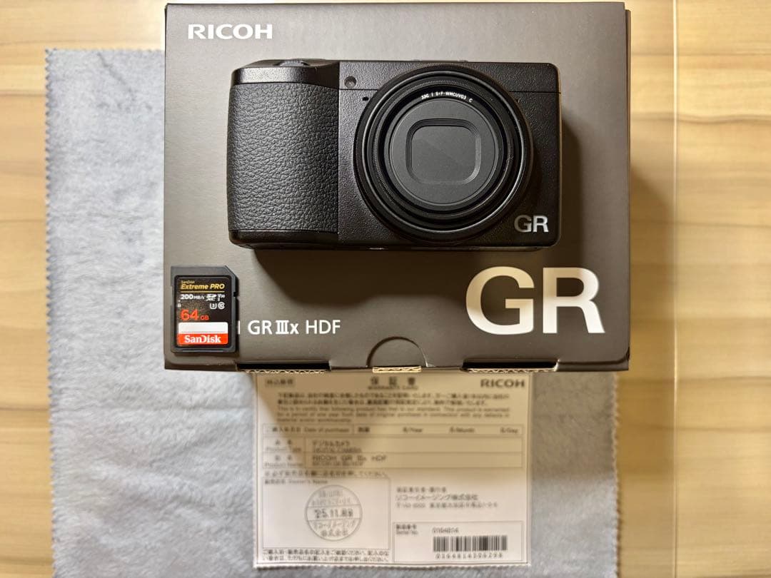 RICOH GR IIIx HDF 64GB SDカード、レンズフィルター付