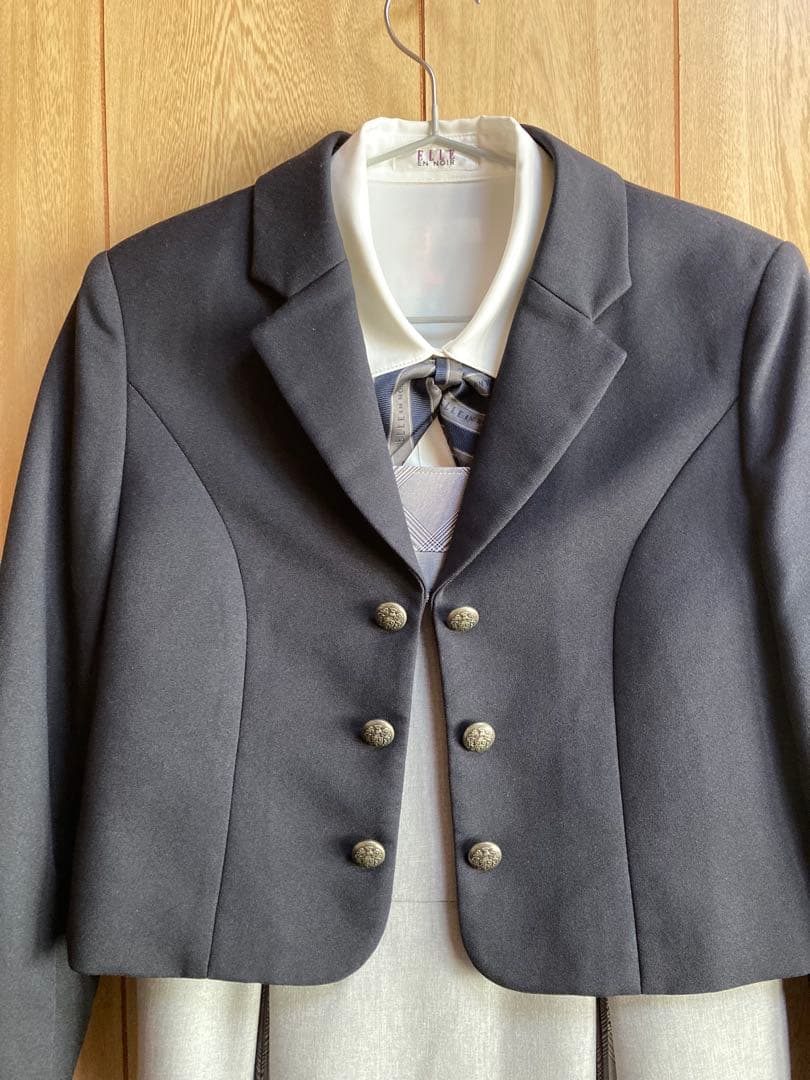 ELLE en noirセレモニースーツ　卒業式