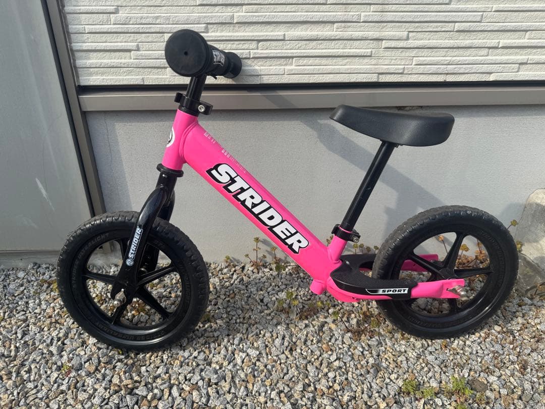 STRIDER スポーツ バランスバイク 12インチ ピンク