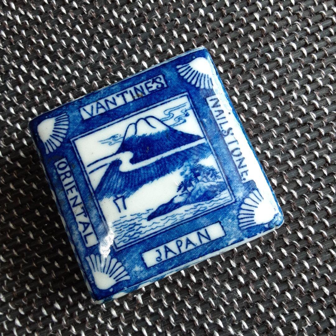 古い陶磁器小箱/幕末明治化粧香水瓶/日本富士山水画小物道具入/里帰り水滴根付