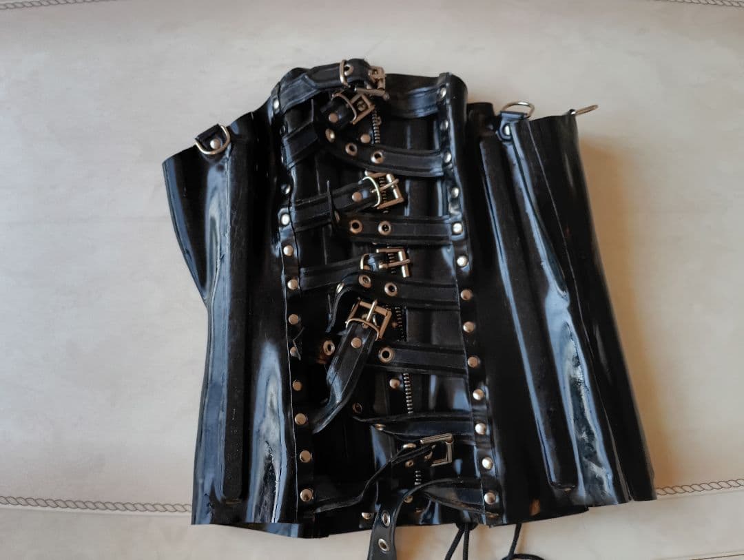 DEMASK製 ラバーコルセット ラテックス②