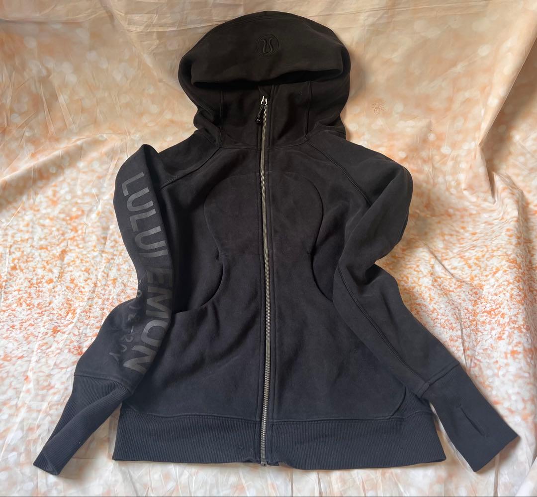 超希少✨ルルレモン限定ロゴ入り スキューバーフーディパーカーサイズ6