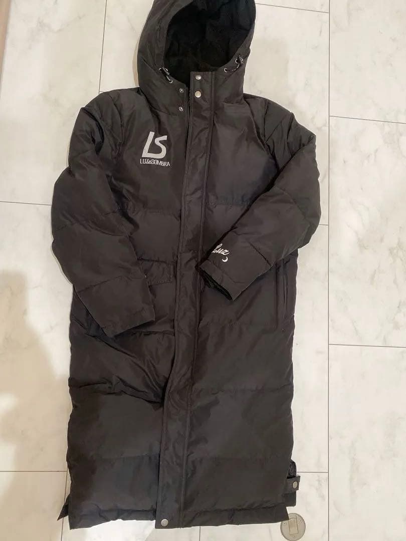 LUGASHANARA ブラック ダウンコート Sサイズ