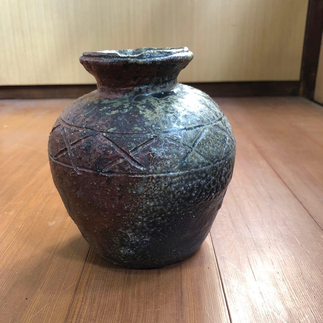 骨董品 手彫り模様茶色緑色グラデーション壺 花道茶道水差し 作家物 日本伝統工芸