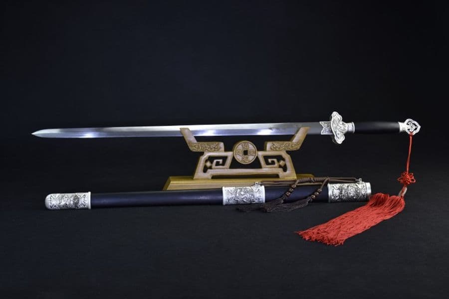 古兵器   武具　刀装具　日本刀　模造刀   居合刀  ハスの剣  唐剣