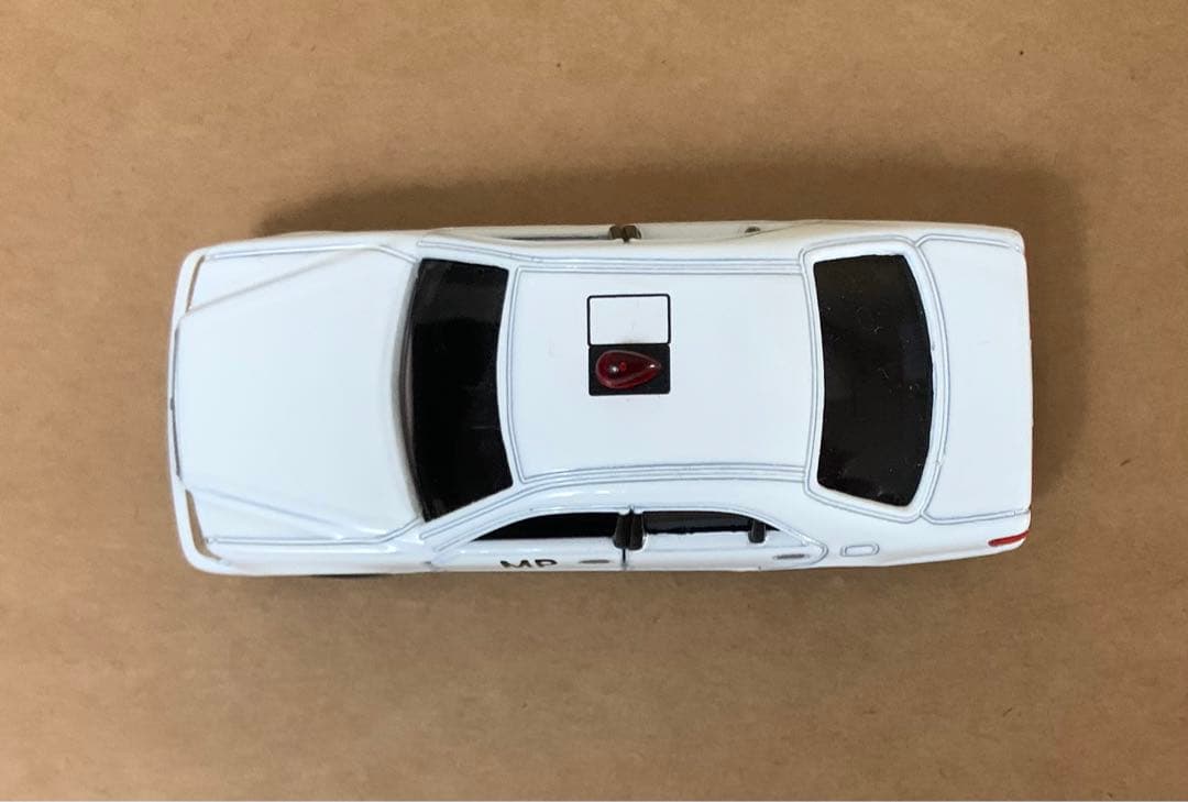 トミカ　トヨタ クラウン ハイブリッド　横田基地 MP